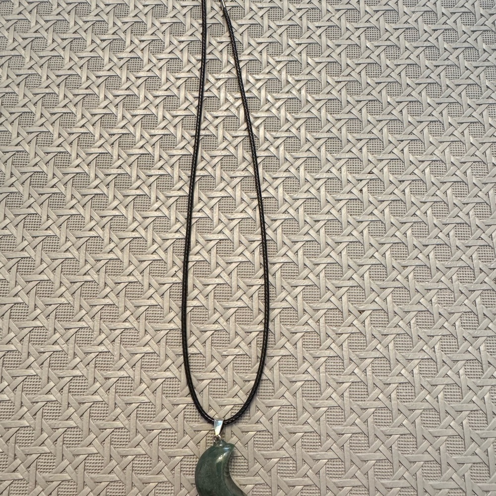 Moss agate green pendant necklace. Green Crescent 🌙